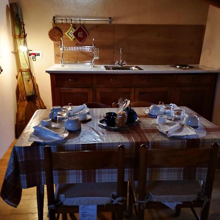 Agriturismo Magnarosa Villa Barge Oda fotoğraf