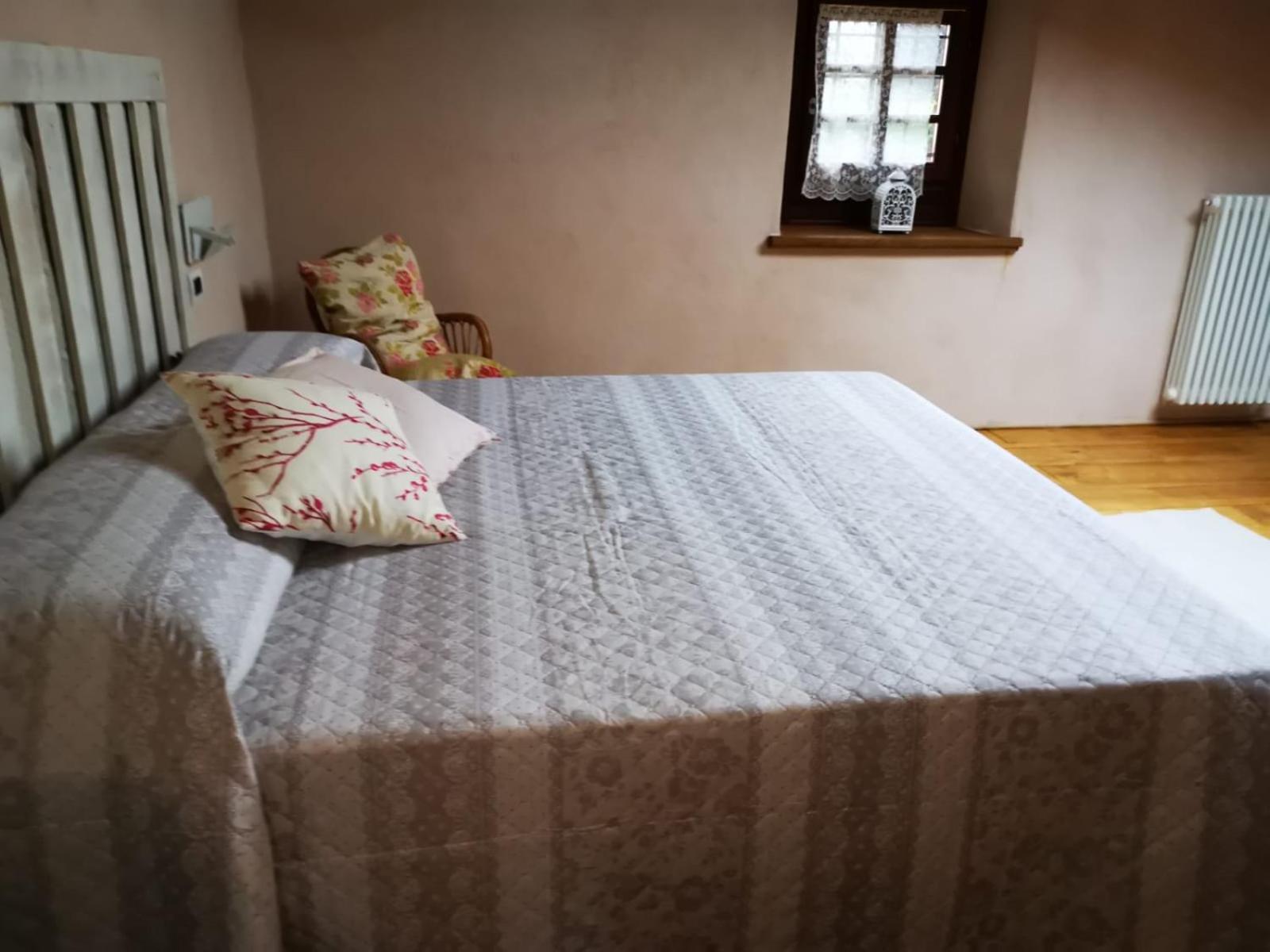 Agriturismo Magnarosa Villa Barge Oda fotoğraf