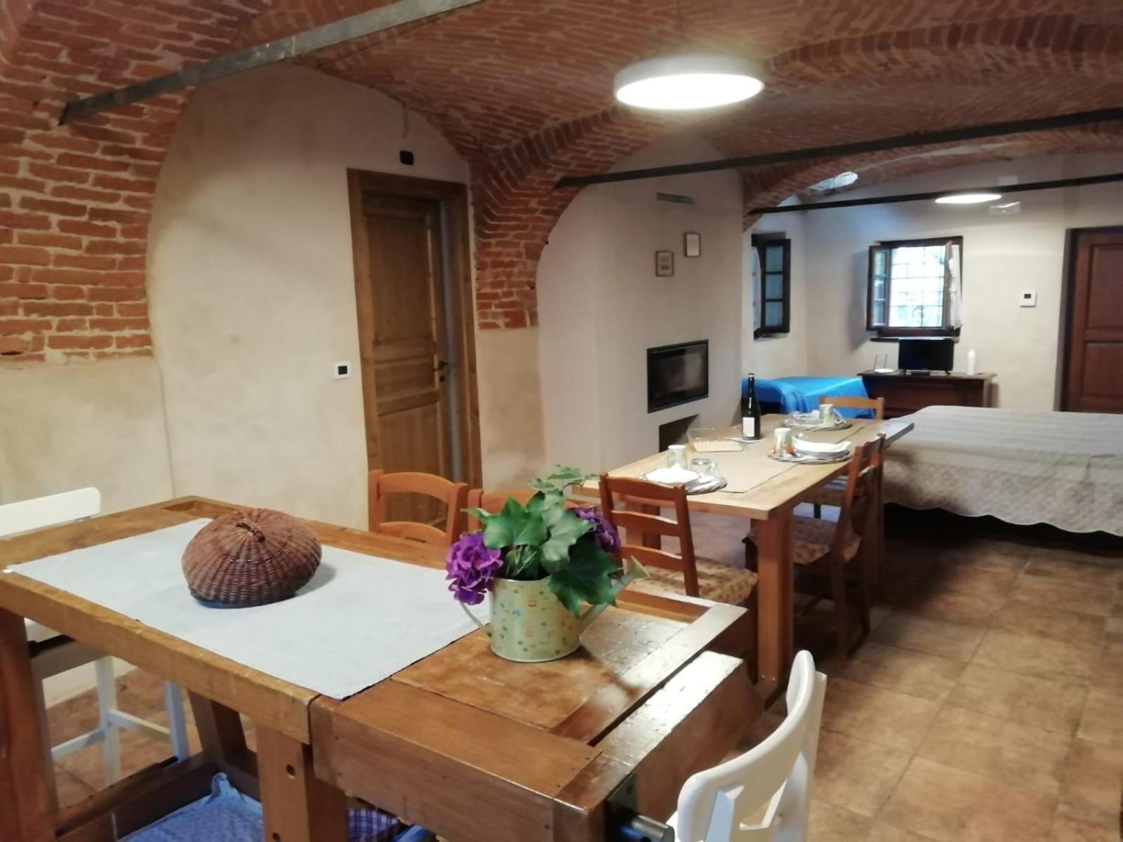 Agriturismo Magnarosa Villa Barge Oda fotoğraf